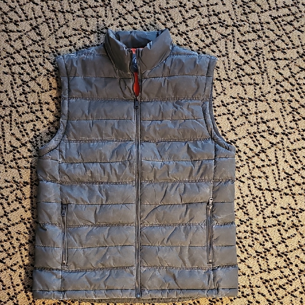 💕SALE BKE Charcoal Quilted Vest with Red Lining. MUST BUNDLE